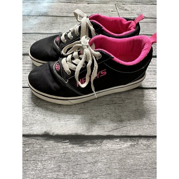 Heelys Size 5 - Picture 7 of 8